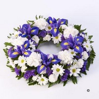 Classic Wreath Purple and White
